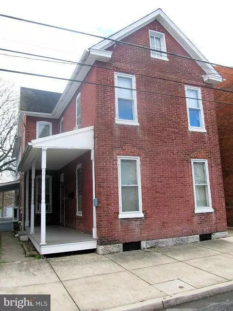 Chambersburg, PA 17201,322 QUEEN ST E