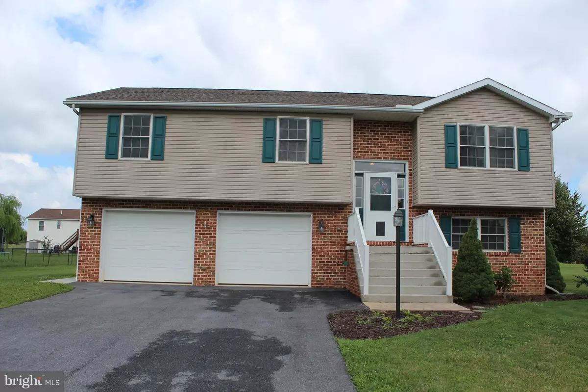 Shippensburg, PA 17257,16 NOBLE DR