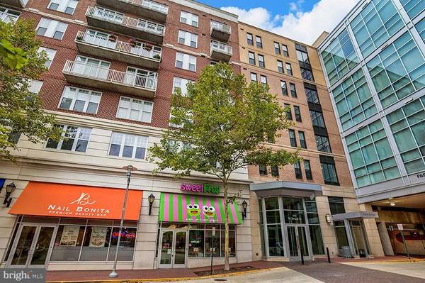 444 BROAD ST W #523, Falls Church, VA 22046