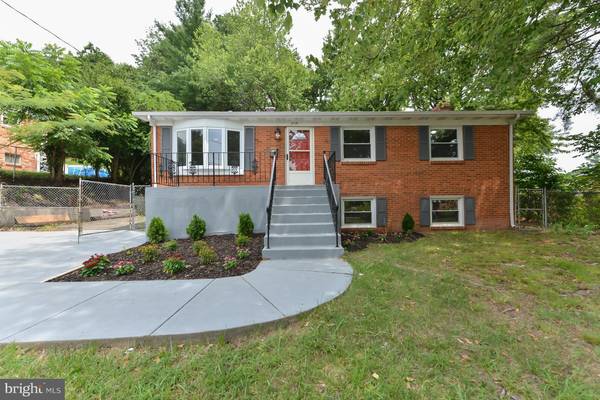 2116 LONGVIEW DR, Woodbridge, VA 22191