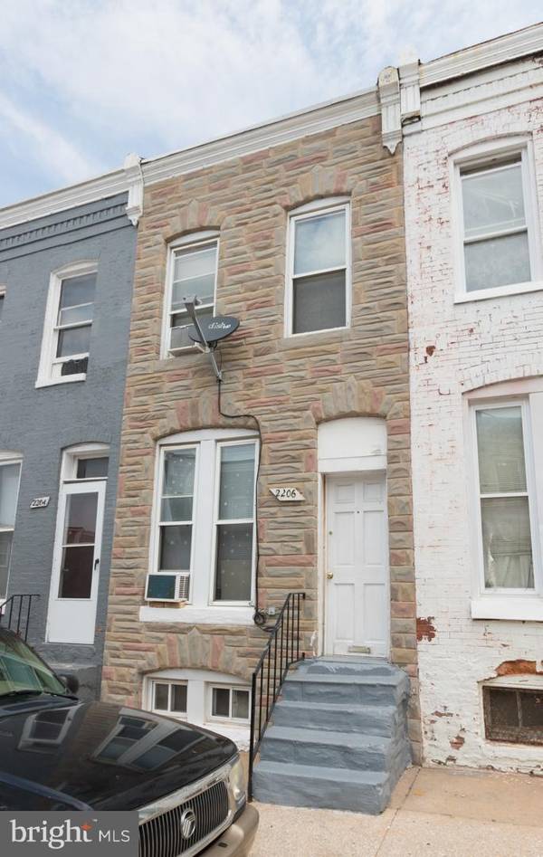 2206 HENNEMAN AVE, Baltimore, MD 21213