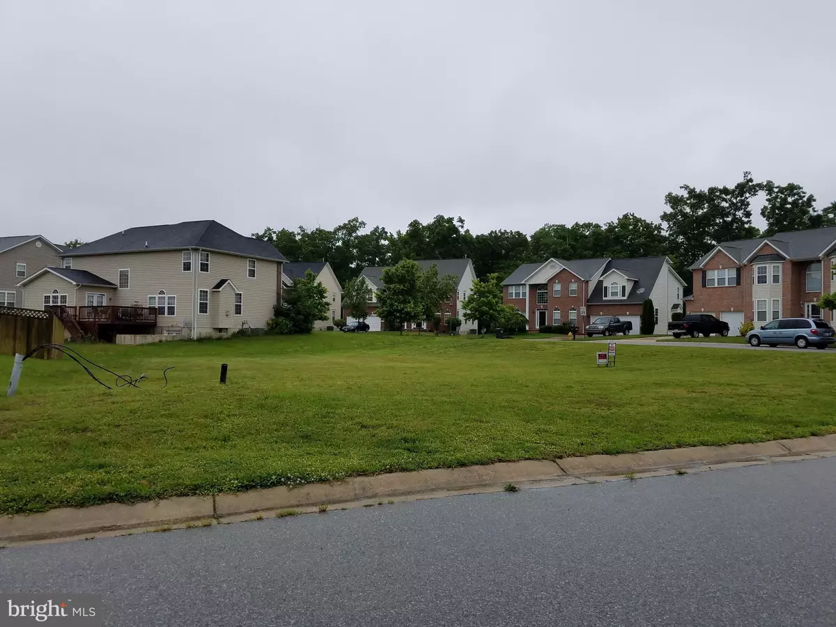 White Plains, MD 20695,CORNER LOT