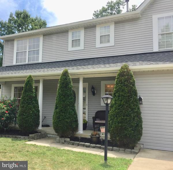 Waldorf, MD 20603,5904 HERRING CT