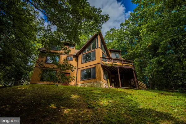 Front Royal, VA 22630,476 OLD OAK LN