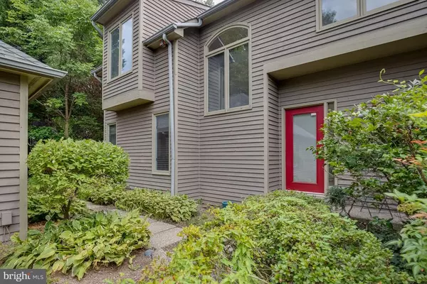 Reston, VA 20194,12019 WALNUT BRANCH RD