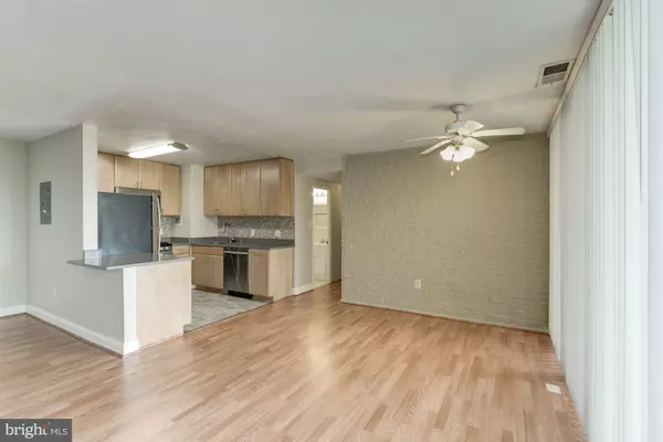 Alexandria, VA 22304,12 VAN DORN ST #104