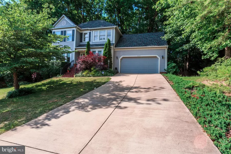 6224 FOREST GROVE DR, Fredericksburg, VA 22407