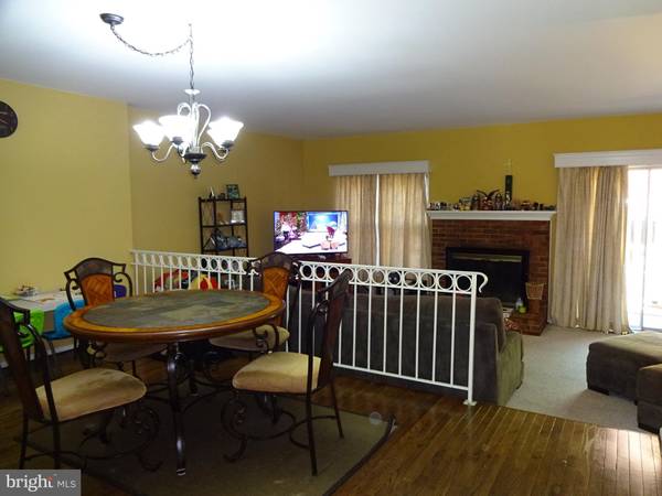 Alexandria, VA 22306,2736 CARTER FARM CT