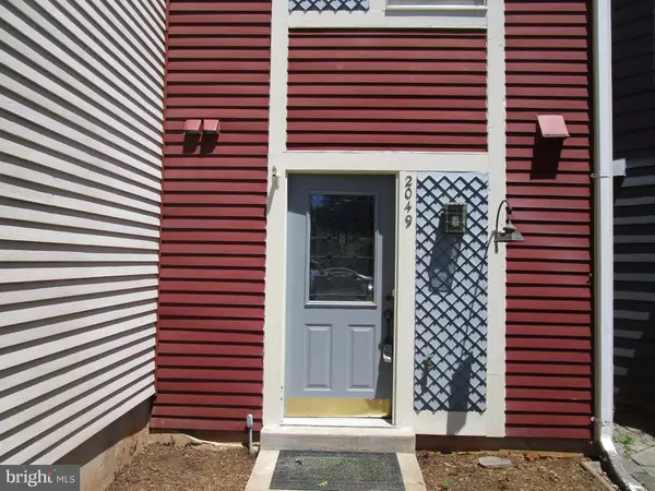 Reston, VA 20191,2049 WHISPERWOOD GLEN LN