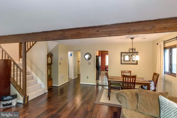 Reston, VA 20191,2320 GLADE BANK WAY