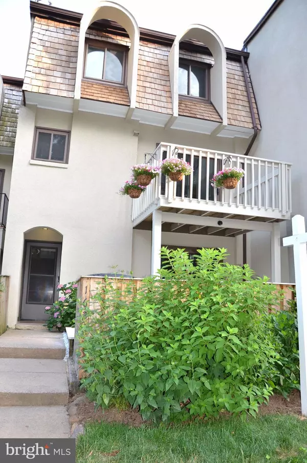 1628 VALENCIA WAY, Reston, VA 20190