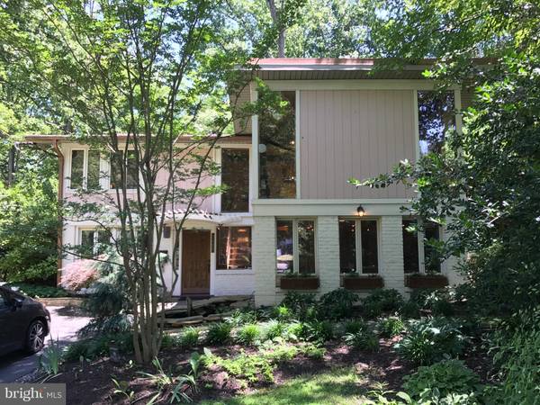 3405 CYPRESS DR, Falls Church, VA 22042