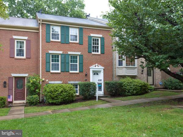 7004 BRADDOCK MEWS PL, Springfield, VA 22151