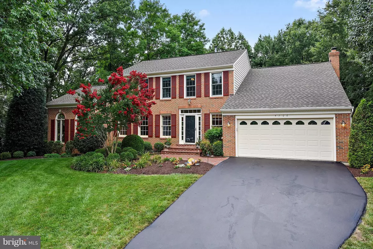 Chantilly, VA 20151,4706 LEWIS WOODS CT