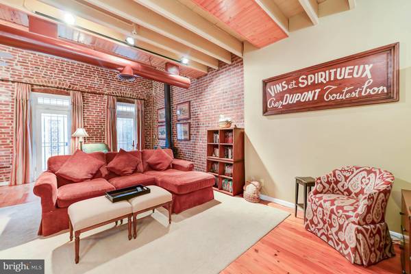 Washington, DC 20009,1809 20TH ST NW #CARRIAGE HOUSE