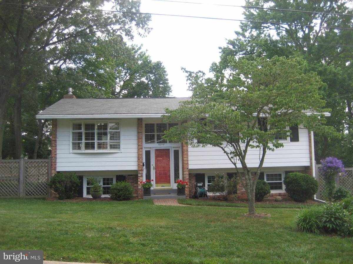 Lanham, MD 20706,6910 LYLE ST