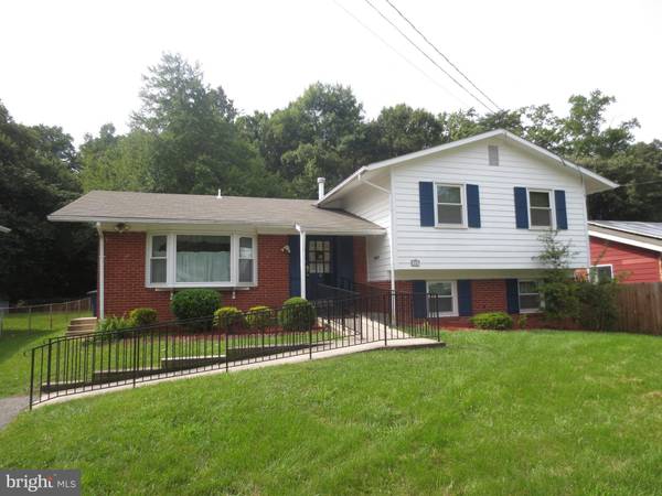 6842 NASHVILLE RD, Lanham, MD 20706