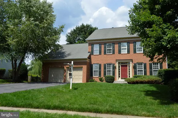 10705 CLOVERBROOKE DR, Potomac, MD 20854