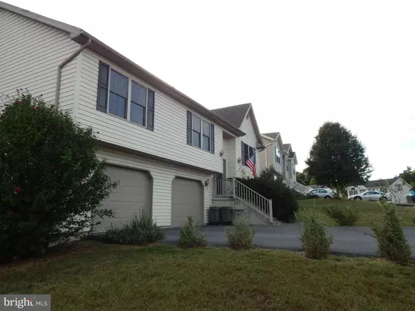 Martinsburg, WV 25404,122 JEWELS CT