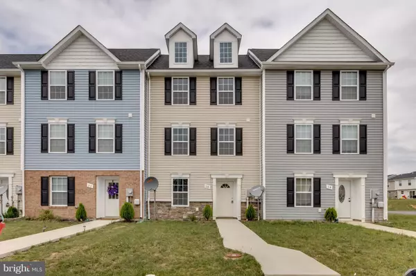 18 HANGER CT, Inwood, WV 25428