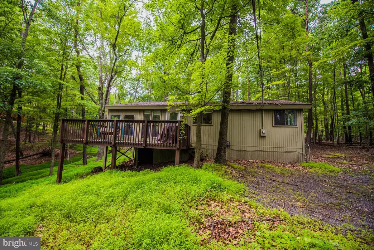 Hedgesville, WV 25427,102 CAYUGA TRL