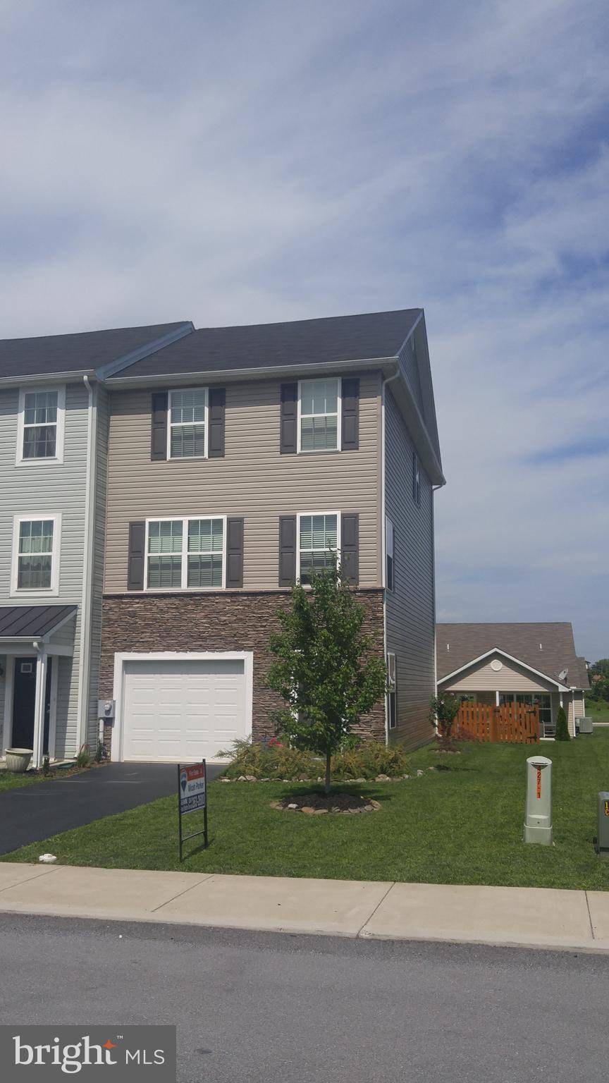 Martinsburg, WV 25404,39 CARMODY CT