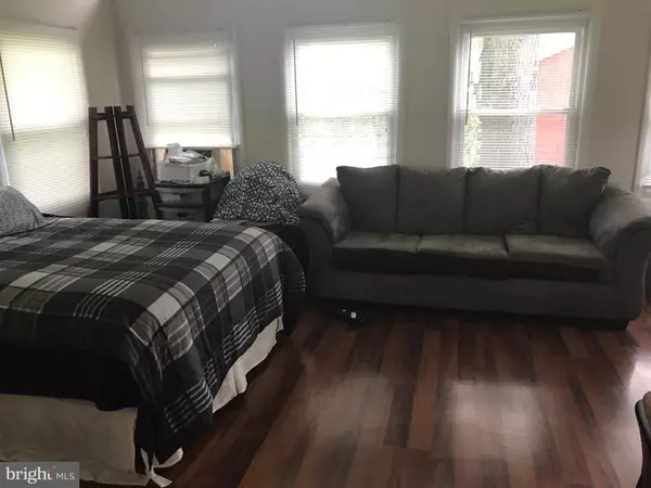 Sterling, VA 20164,1202 STERLING BLVD