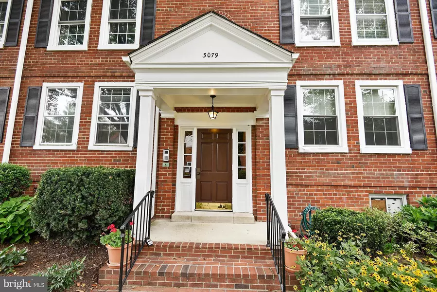 3079 BUCHANAN ST S #B1, Arlington, VA 22206