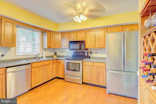 Edgewater, MD 21037,2225 SHORE DR