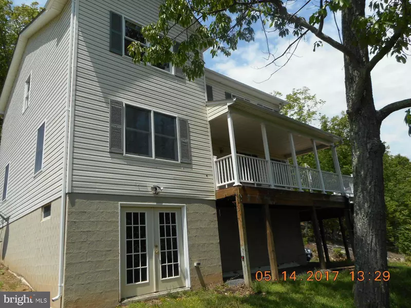 339 CUTTING EDGE LN, Cross Junction, VA 22625