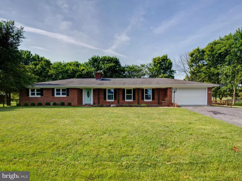 18 CLARKE LN, Berryville, VA 22611