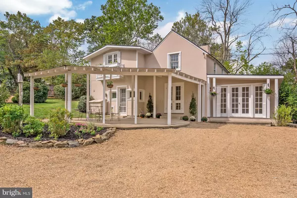 Upperville, VA 20184,22202 TRAPPE RD