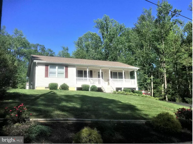 133 LANDS END DR, Montross, VA 22520