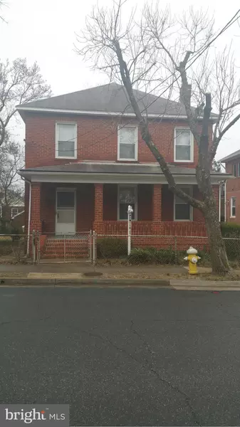 205 HUME AVE, Alexandria, VA 22301