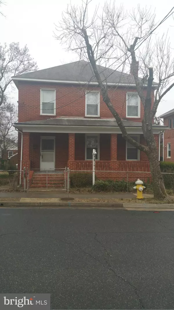 205 HUME AVE, Alexandria, VA 22301