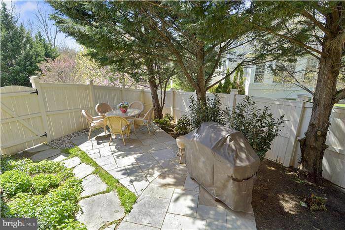 Fairfax, VA 22030,10120 RATCLIFFE MANOR DR