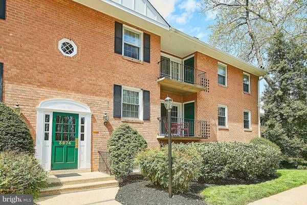 3874 LYNDHURST DR #204, Fairfax, VA 22031