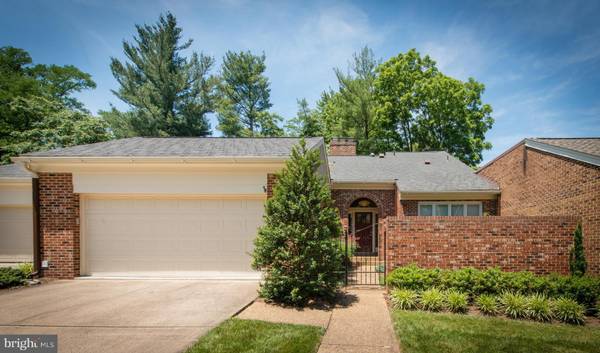 3916 RUST HILL PL, Fairfax, VA 22030