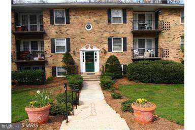 3860 LYNDHURST DR #303, Fairfax, VA 22031