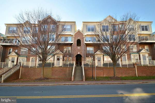 10337 SAGER AVE #304, Fairfax, VA 22030