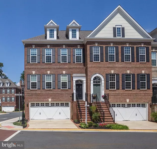 10710 CAMERON GLEN DR, Fairfax, VA 22030