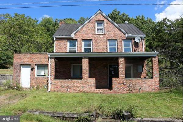 1360 LINCOLN WAY W, Mc Connellsburg, PA 17233