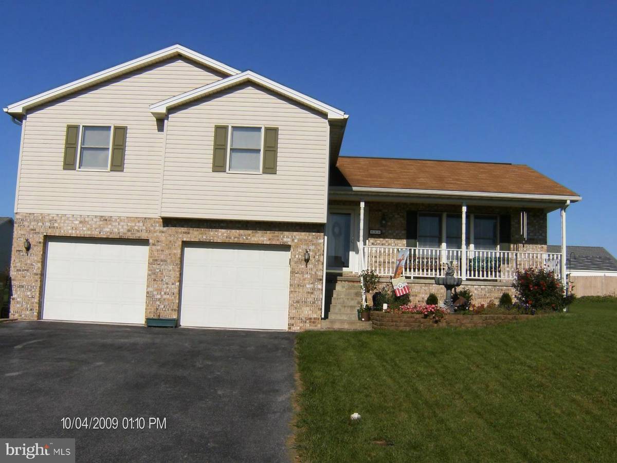 Shippensburg, PA 17257,330 HOLSWART DR