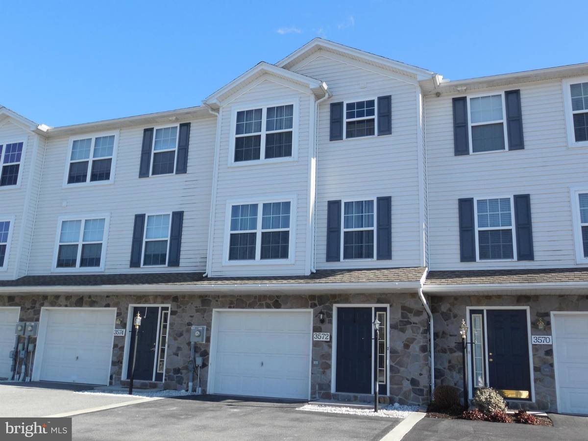 Fayetteville, PA 17222,3572 PINECREST CT