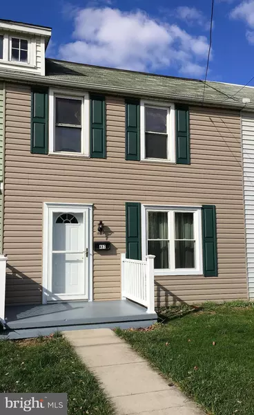 487 CARLISLE ST S, Greencastle, PA 17225