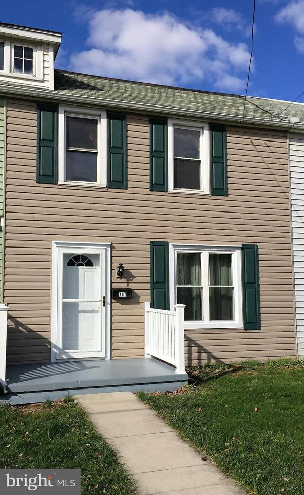 487 CARLISLE ST S, Greencastle, PA 17225