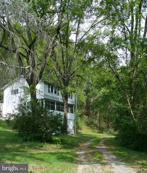 15021 MARYLAND LINE RD, Greencastle, PA 17225