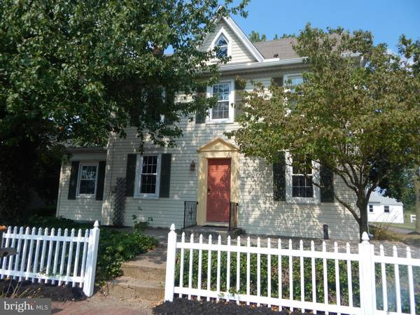 17 PARK ST, Mont Alto, PA 17237