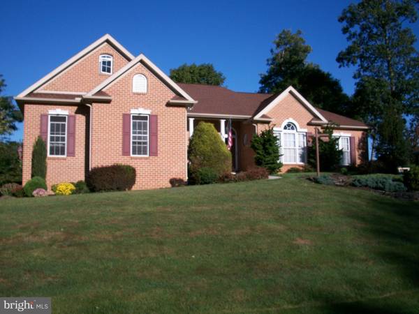 7050 FAIRWAY OAKS, Fayetteville, PA 17222