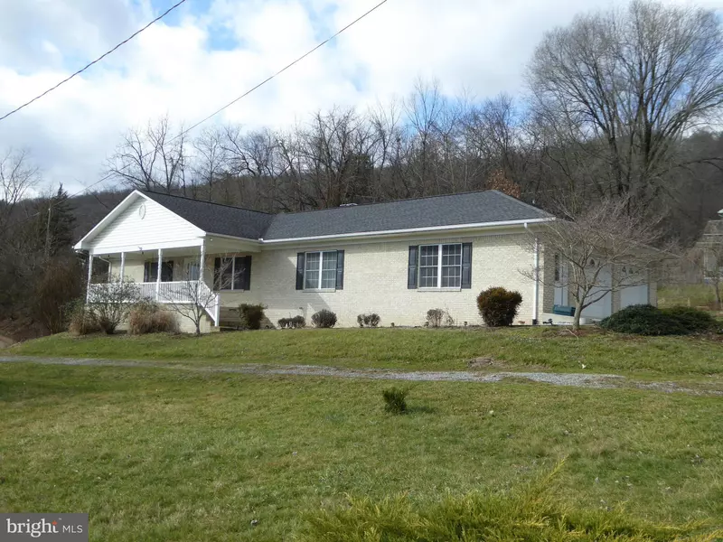 66 BIRCH ST, Capon Bridge, WV 26711